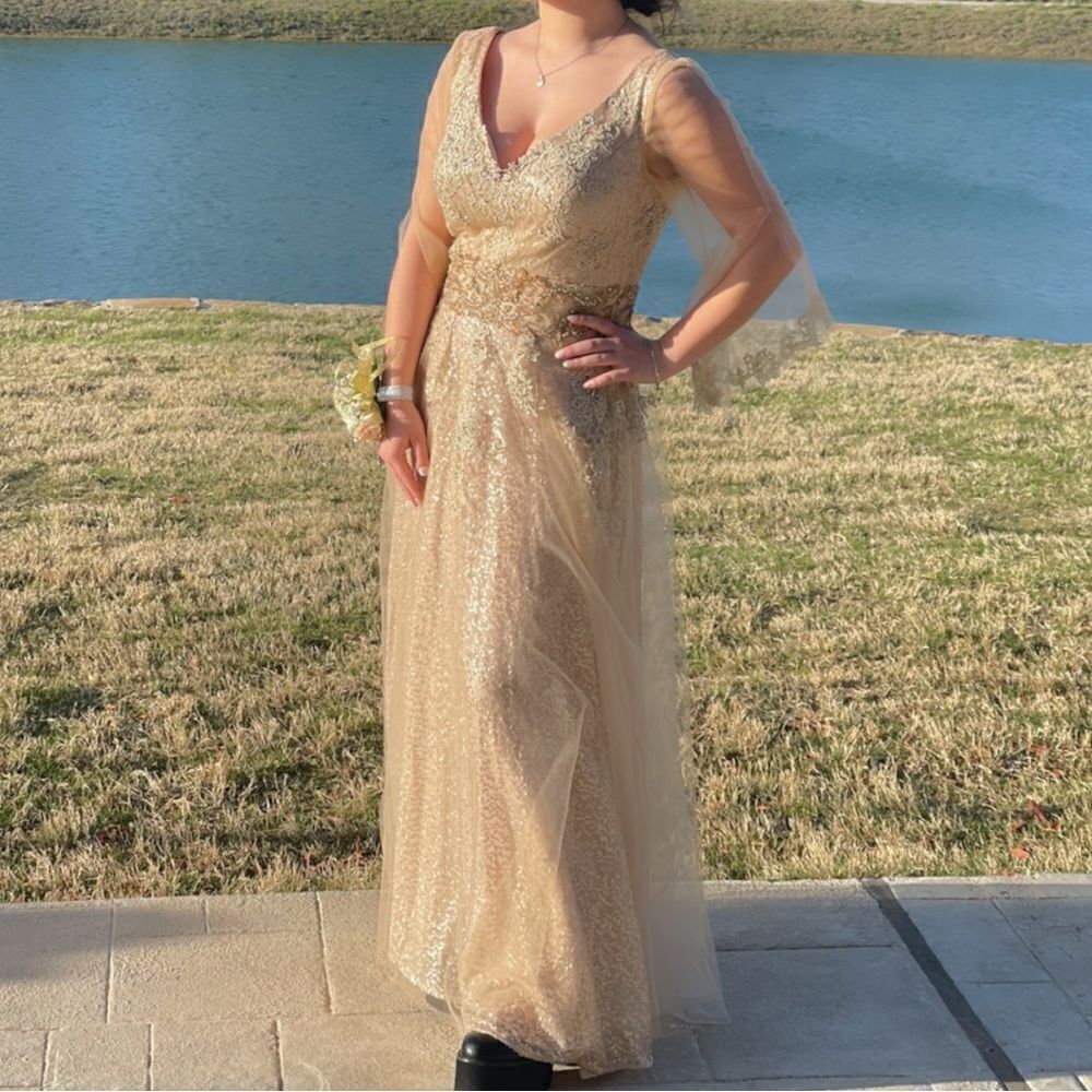 Val Stefani V-Cut Tulle Overlay Sleeve Sequin Bead Lace Embellished Gown Dress